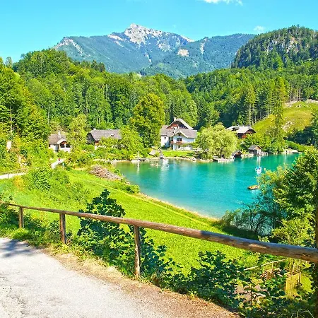 Jugendgaestehaus * Sankt Gilgen