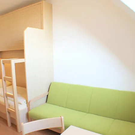 Jugendgästehaus * Sankt Gilgen