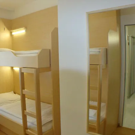 Jugendgaestehaus Hostel *
